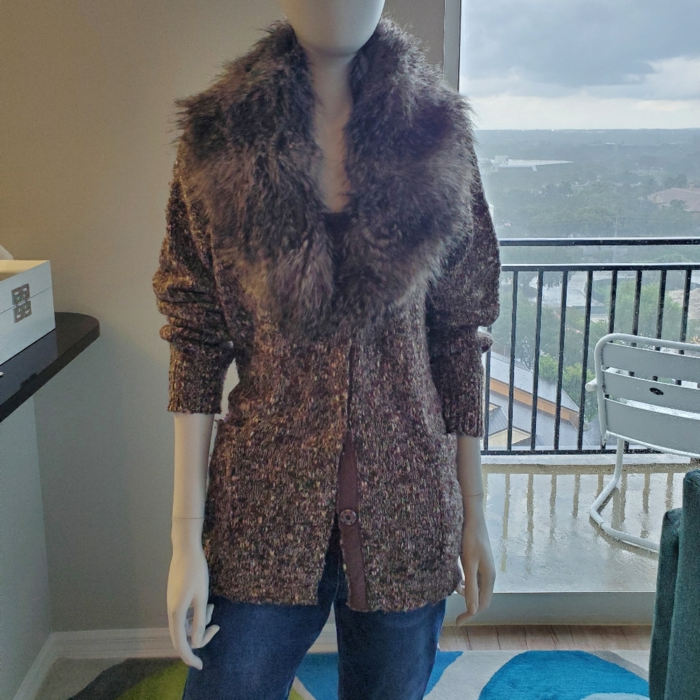 Kenneth Cole cardigan w/removable faux fur collar